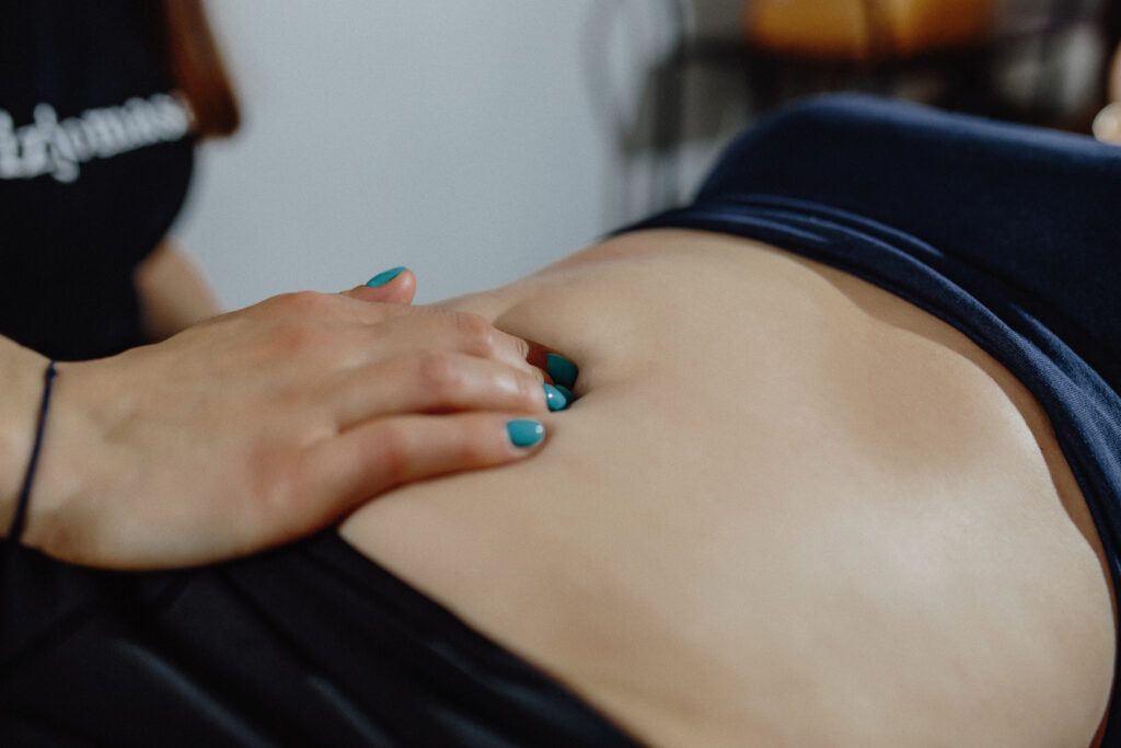 Terapia rozejścia mięśnia prostego brzucha